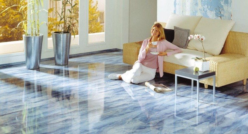 When equipping a warm floor, you should choose linoleum of medium or low thickness When equipping a warm floor, you should choose linoleum of medium or low thickness
