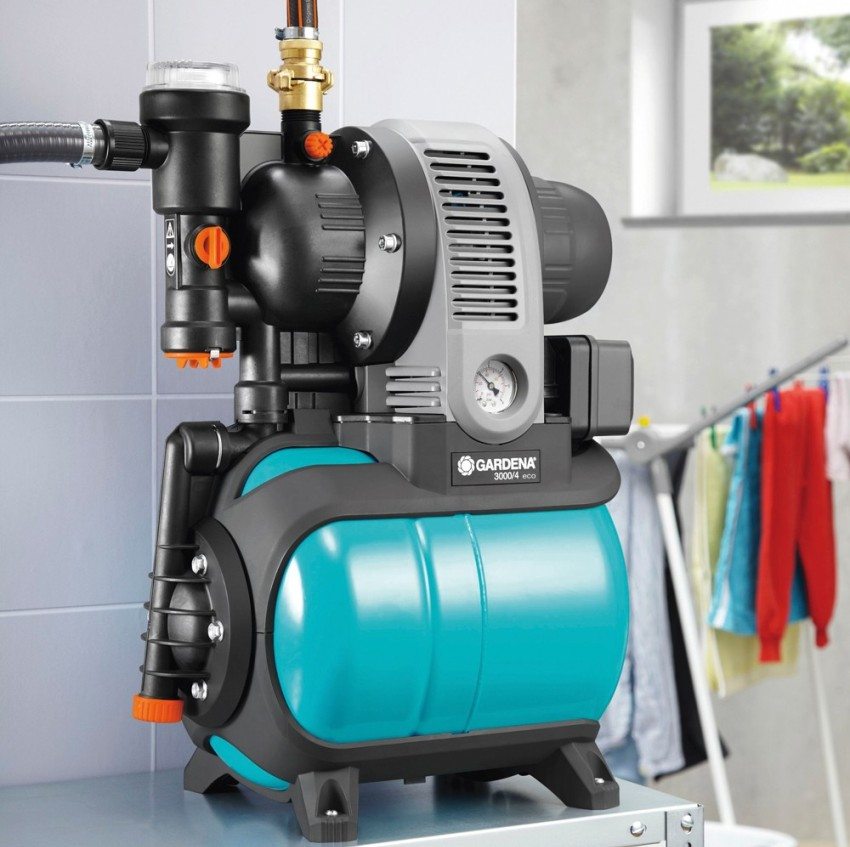 Compact surface pump with low noise level can be placed inside the house Compact surface pump with low noise level can be placed inside the house