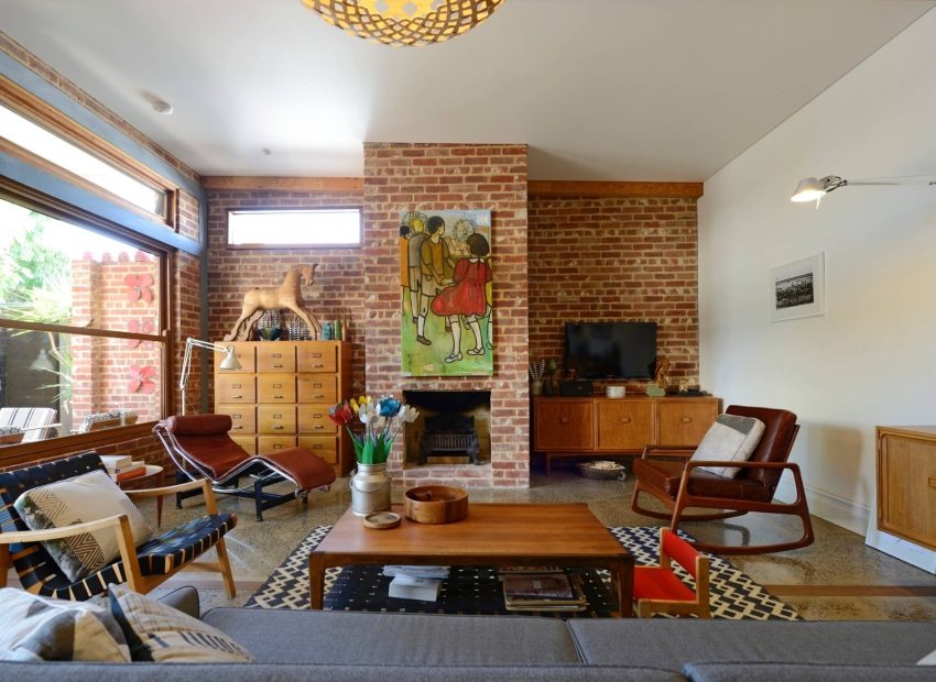 Fire-resistant clinker bricks are indispensable in the decoration of architectural elements such as a fireplace Fire-resistant clinker bricks are indispensable in the decoration of architectural elements such as a fireplace