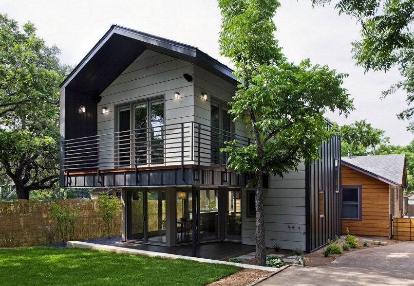 A house on a pile foundation can be built very quickly A house on a pile foundation can be built very quickly