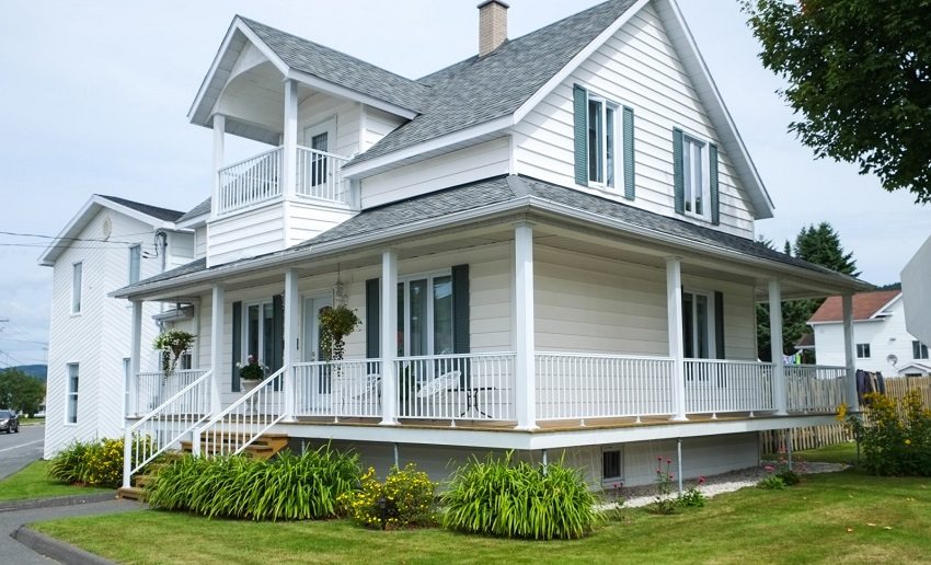 The grillage is the basis of the basement of the house The grillage is the basis of the basement of the house