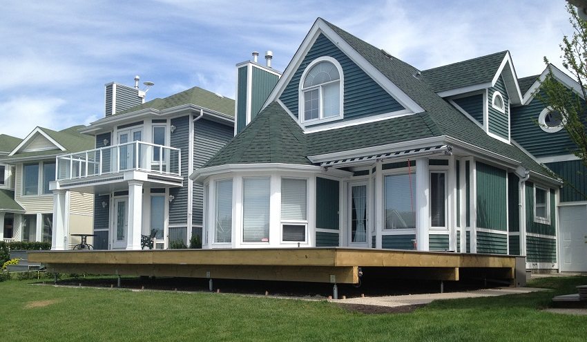 To build a foundation from piles, you do not need to dig trenches and pits To build a foundation from piles, you do not need to dig trenches and pits