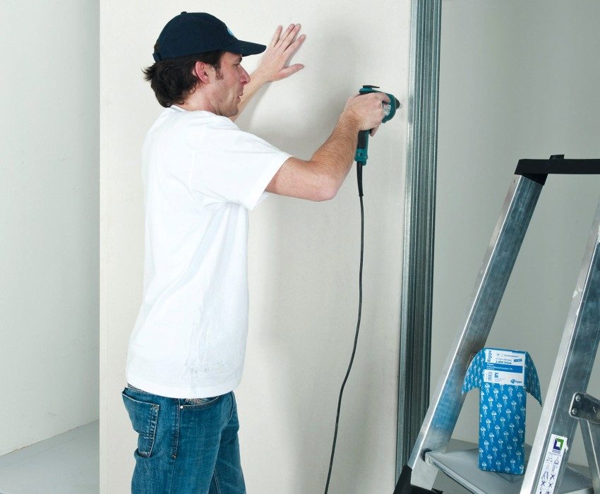 Step 3: plasterboard cladding of false walls and finishing Step 3: plasterboard cladding of false walls and finishing