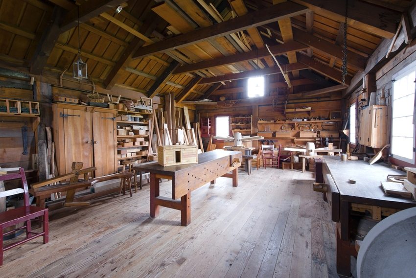 Workshop, equipped in a specially designated room