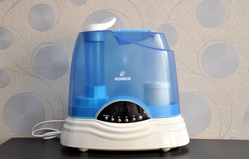 Both simple and multifunctional humidifiers are now available Both simple and multifunctional humidifiers are now available