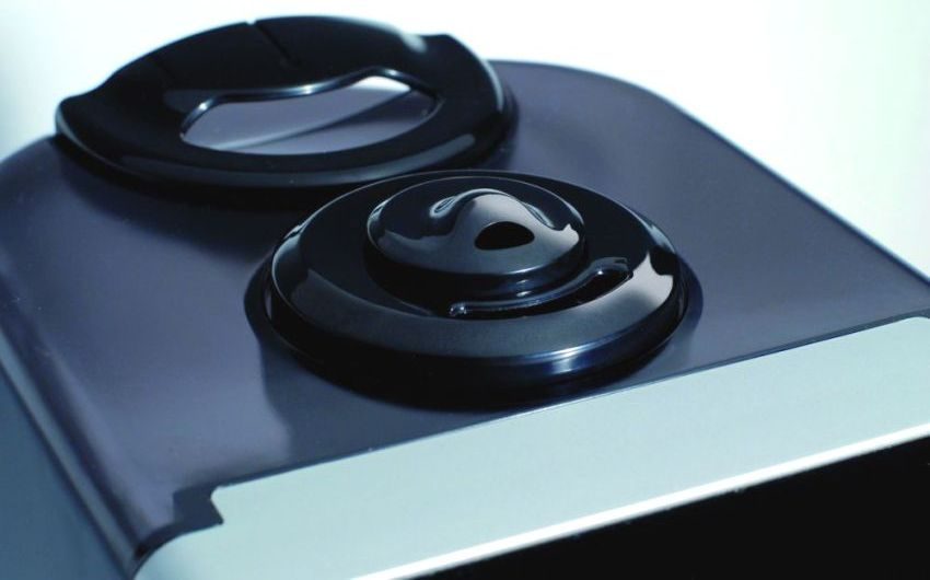 Steam devices usually have several levels of steam intensity and the function of adjusting its temperature Steam devices usually have several levels of steam intensity and the function of adjusting its temperature