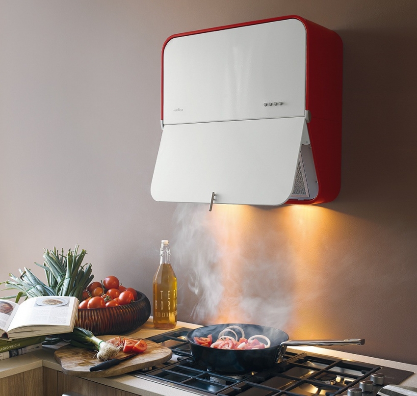 Depending on the hood model, built-in filters can be disposable or long-term. Depending on the hood model, built-in filters can be disposable or long-term.