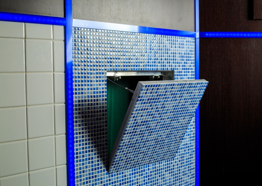 The manhole cover can be tiled with ceramic tiles, mosaics or other materials The manhole cover can be tiled with ceramic tiles, mosaics or other materials