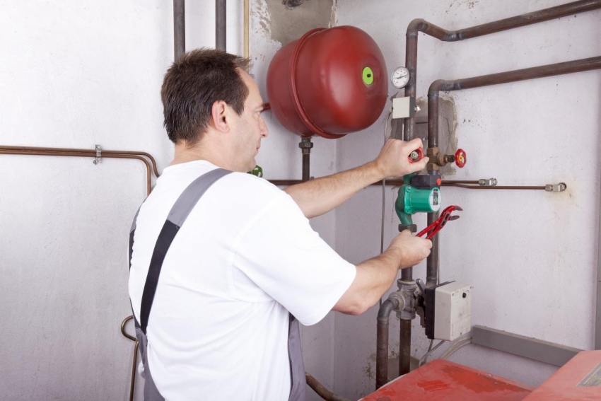 The method of injection of thermal fluid depends on the type of heating system The method of injection of thermal fluid depends on the type of heating system