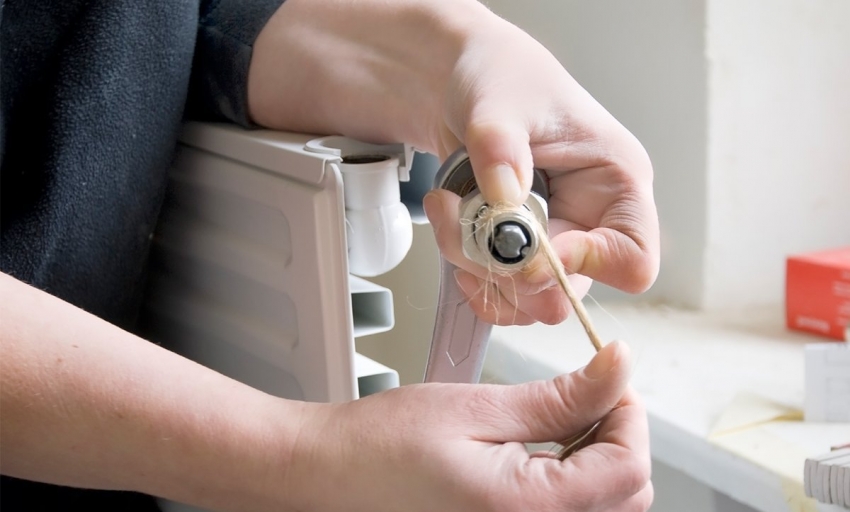 When choosing a glycerine coolant for the heating system, it is necessary to replace the gaskets with Teflon or paronite When choosing a glycerine coolant for the heating system, it is necessary to replace the gaskets with Teflon or paronite