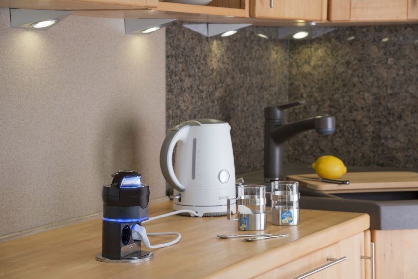 Built-in sockets cannot be placed near the sink to avoid water ingress into the unit Built-in sockets cannot be placed near the sink to avoid water ingress into the unit