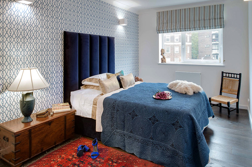 The furniture market offers a wide range of upholstered bed headboards The furniture market offers a wide range of upholstered bed headboards