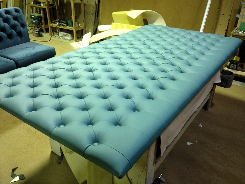 Before fitting the headboard, you need to decide how much fabric you need Before fitting the headboard, you need to decide how much fabric you need