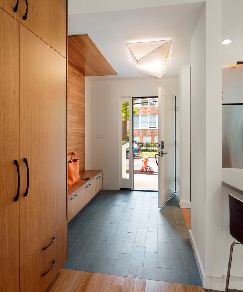 A sliding wardrobe made of MDF will cost more than a similar sliding wardrobe made of chipboard, since this material is very durable and resistant to moisture A sliding wardrobe made of MDF will cost more than a similar sliding wardrobe made of chipboard, since this material is very durable and resistant to moisture