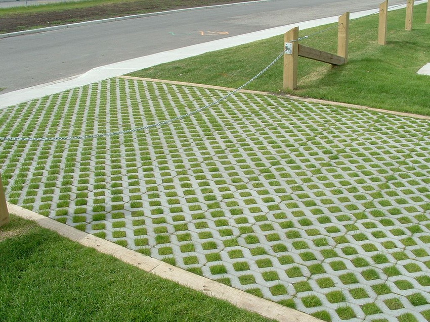 Concrete lawn grating is highly durable and durable Concrete lawn grating is highly durable and durable