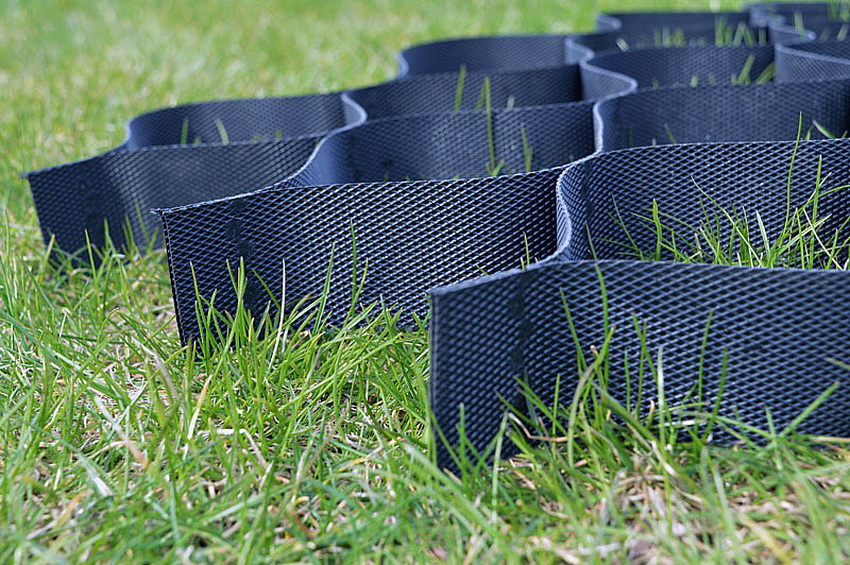 There are different options for lawn grates for different types of terrain There are different options for lawn grates for different types of terrain