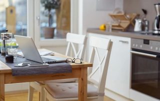 Small kitchen table for a small kitchen: effective space optimization