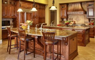 Wooden chairs for the kitchen: elegance in harmony with practicality