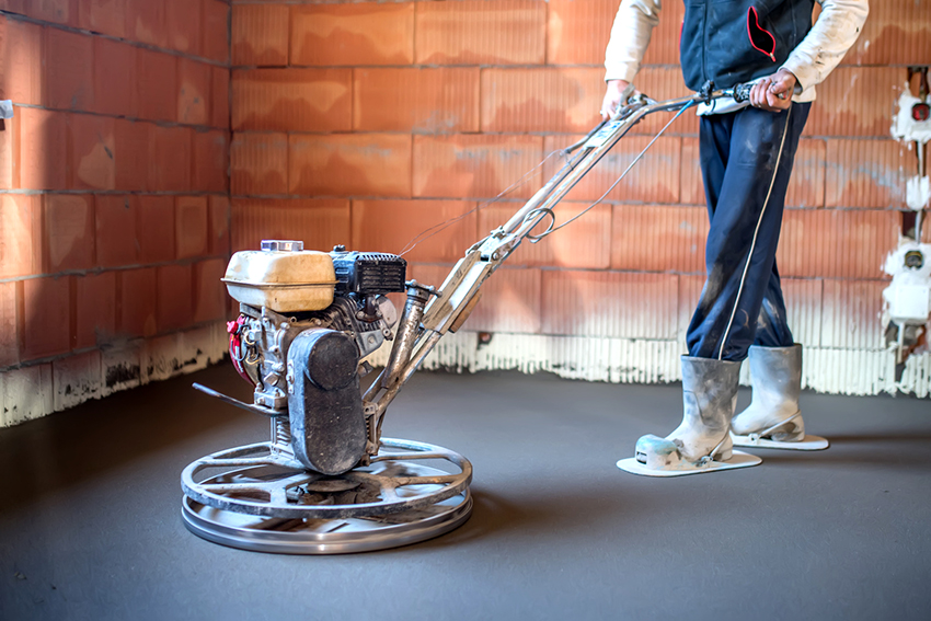 Before applying liquid glass, it is necessary to carefully level the surface of the concrete floor Before applying liquid glass, it is necessary to carefully level the surface of the concrete floor