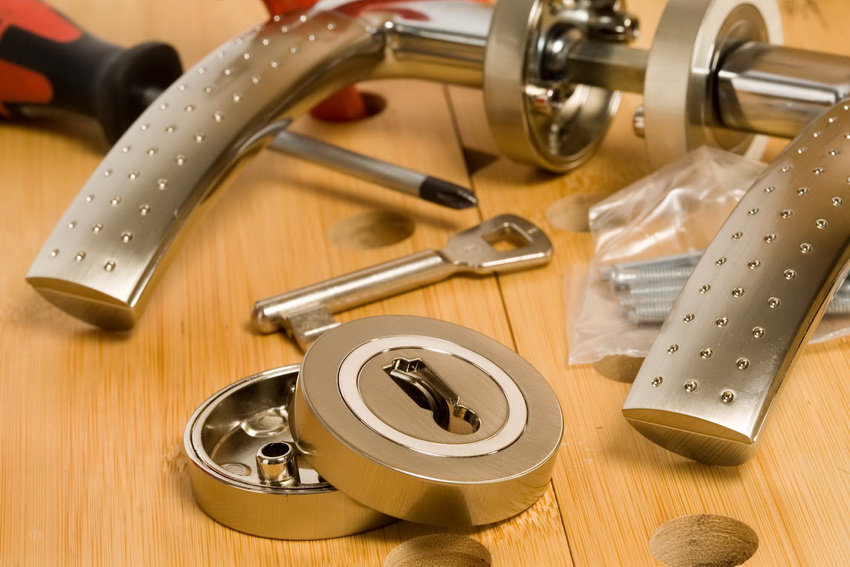 When choosing a quality door lock, you should pay attention to the manufacturer's reputation and reviews When choosing a quality door lock, you should pay attention to the manufacturer's reputation and reviews