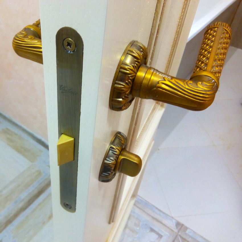 Inexpensive products often break down and in this case cannot be repaired, so it would be better to purchase a higher quality product at a higher price Inexpensive products often break down and in this case cannot be repaired, so it would be better to purchase a higher quality product at a higher price