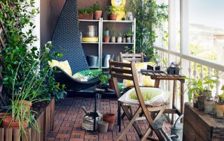 Balcony rack: a reliable assistant in organizing space