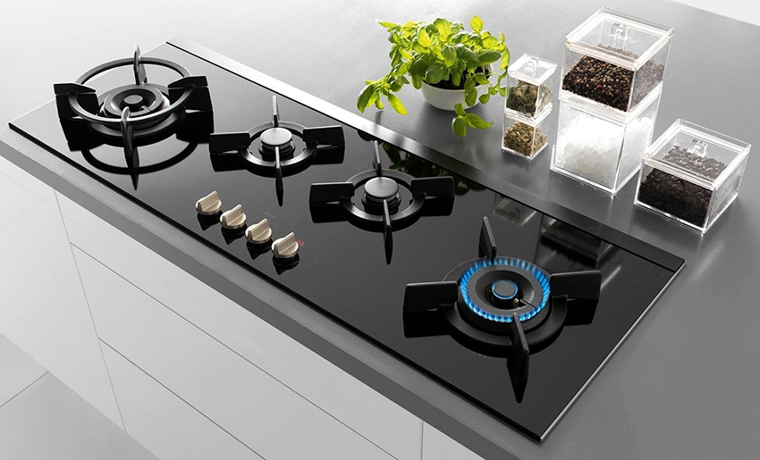 Some of the best manufacturers of 4-burner gas hobs are Siemens and Electrolux. Some of the best manufacturers of 4-burner gas hobs are Siemens and Electrolux.