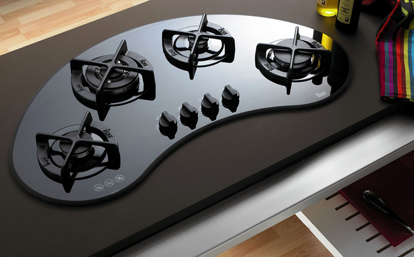The 4-burner hob is the best option for the average family The 4-burner hob is the best option for the average family