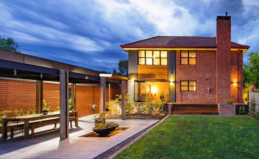 Long construction time is a significant drawback of a brick house Long construction time is a significant drawback of a brick house