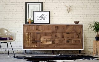 Furniture consoles: luxurious inhabitants of palaces in modern interiors