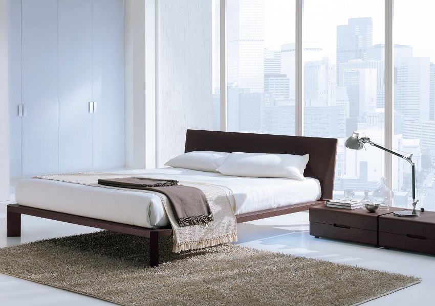 When choosing a bedside table with drawers, you need to focus on the size of the bed When choosing a bedside table with drawers, you need to focus on the size of the bed