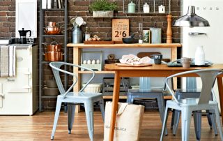 Wallpaper for the kitchen: a variety of color palette and wall design