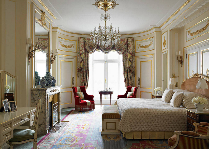 Lambrequin is an excellent design element that can perform not only a decorative function Lambrequin is an excellent design element that can perform not only a decorative function