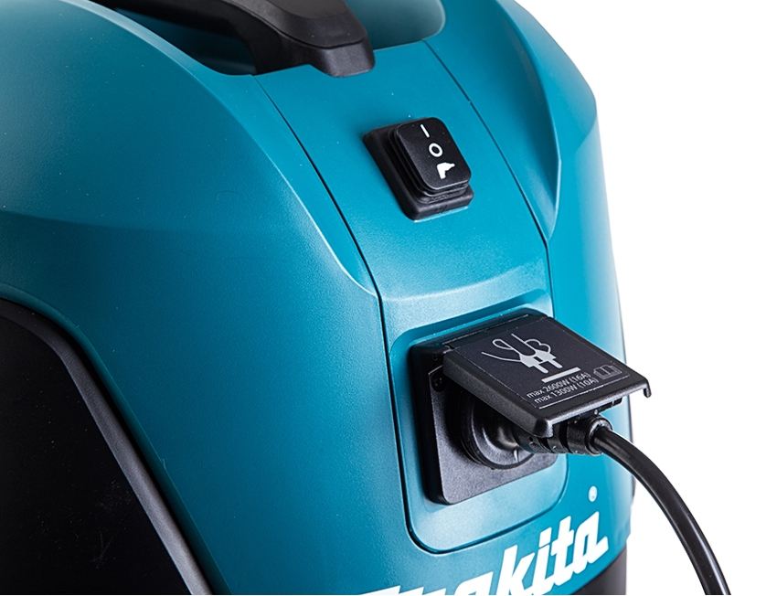 Both a container and a bag can be used in the Makita VC2512L construction vacuum cleaner Both a container and a bag can be used in the Makita VC2512L construction vacuum cleaner