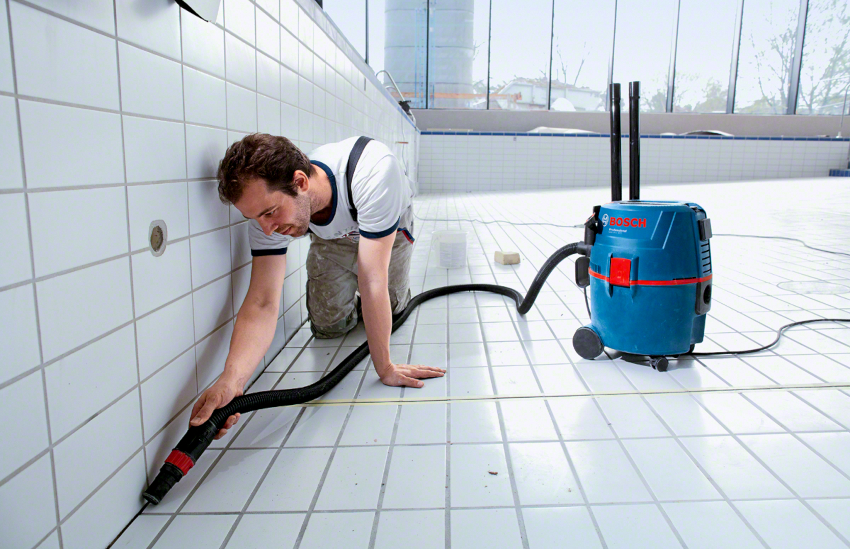 The construction vacuum cleaner is able to pick up even small stones left after repair The construction vacuum cleaner is able to pick up even small stones left after repair