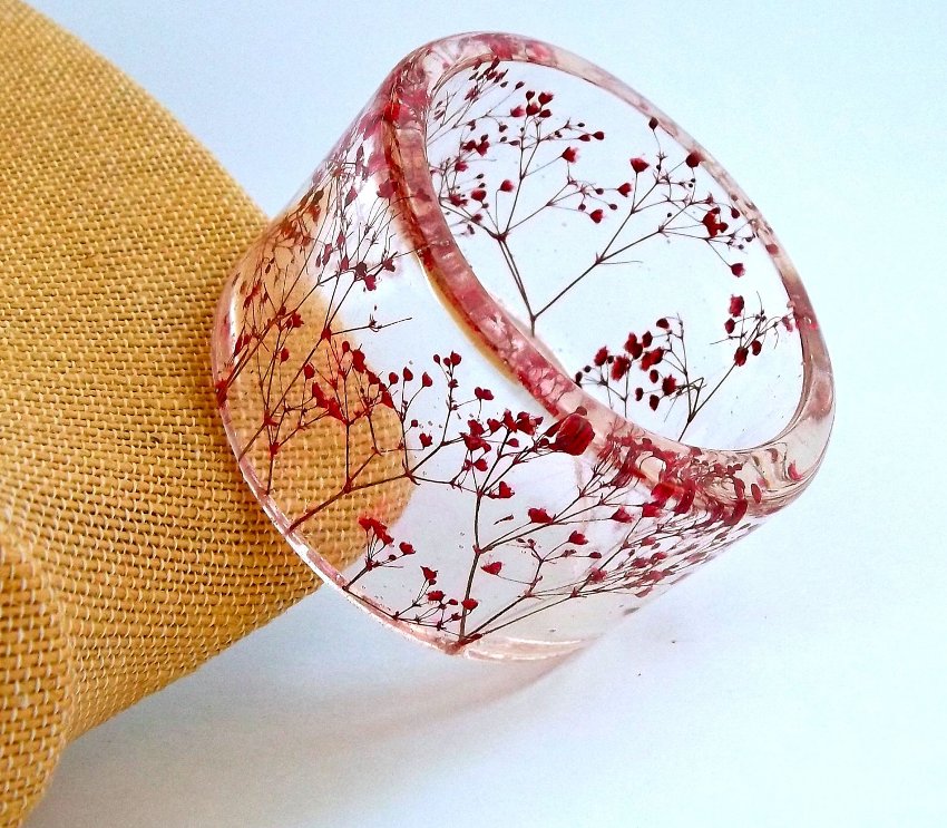 When buying epoxy resin and hardener, you should check with a specialist for what purpose it is intended When buying epoxy resin and hardener, you should check with a specialist for what purpose it is intended