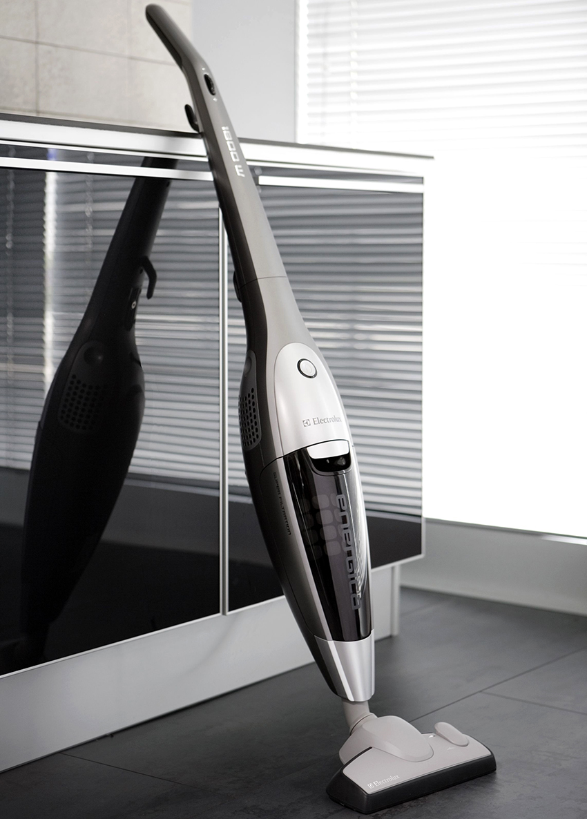 Cordless vacuum cleaner Electrolux ZB 2943 is equipped with a universal brush that is suitable for hard and soft surfaces Cordless vacuum cleaner Electrolux ZB 2943 is equipped with a universal brush that is suitable for hard and soft surfaces