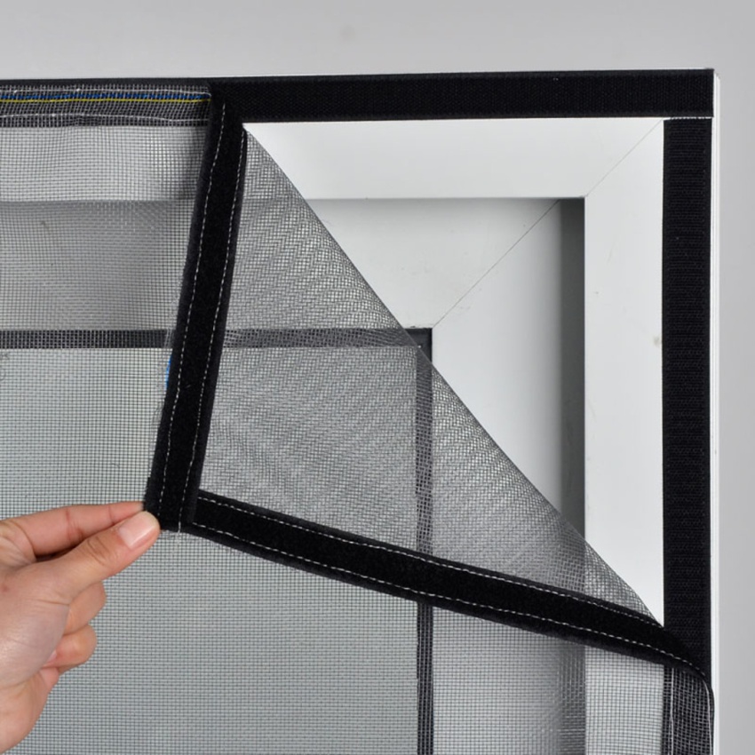 The adhesive tape adheres perfectly and supports the required weight of the structure The adhesive tape adheres perfectly and supports the required weight of the structure