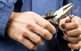 Pliers and pliers: two of the casket are the same from the face
