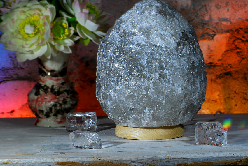 White salt lamps help cleanse the room of harmful bacteria and microorganisms White salt lamps help cleanse the room of harmful bacteria and microorganisms